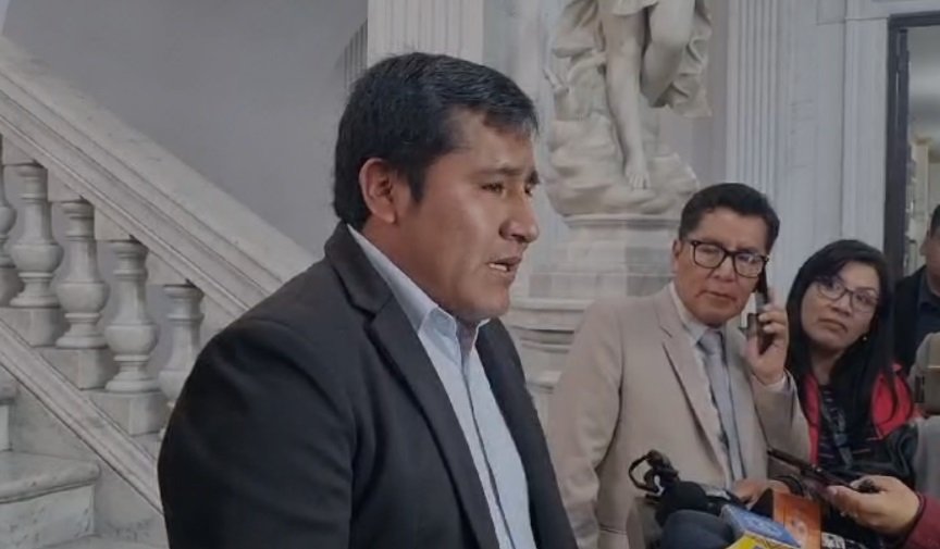 Huaytari plantea comisión para investigar intento de golpe de Estado