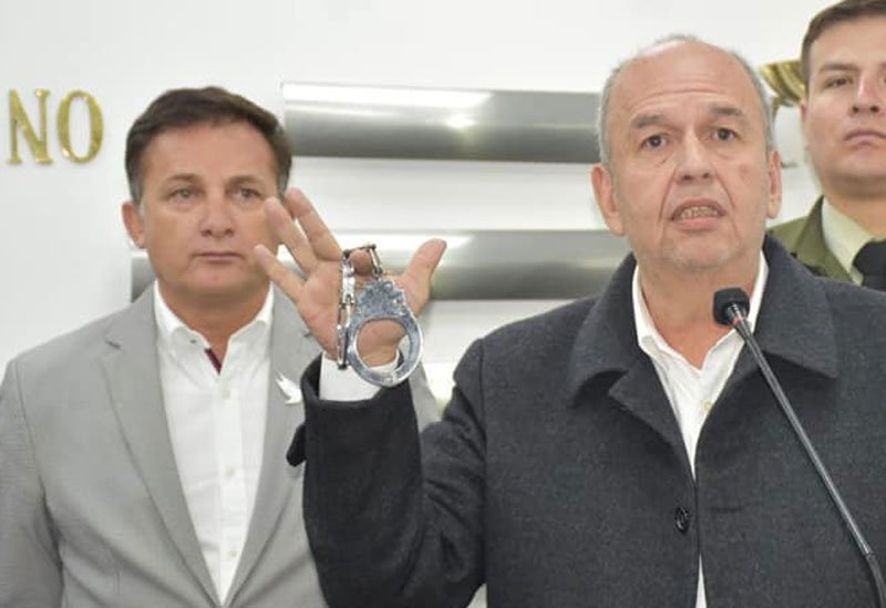 Juicio por caso gases lacrimógenos con exministros Arturo Murillo y Luis Fernando López