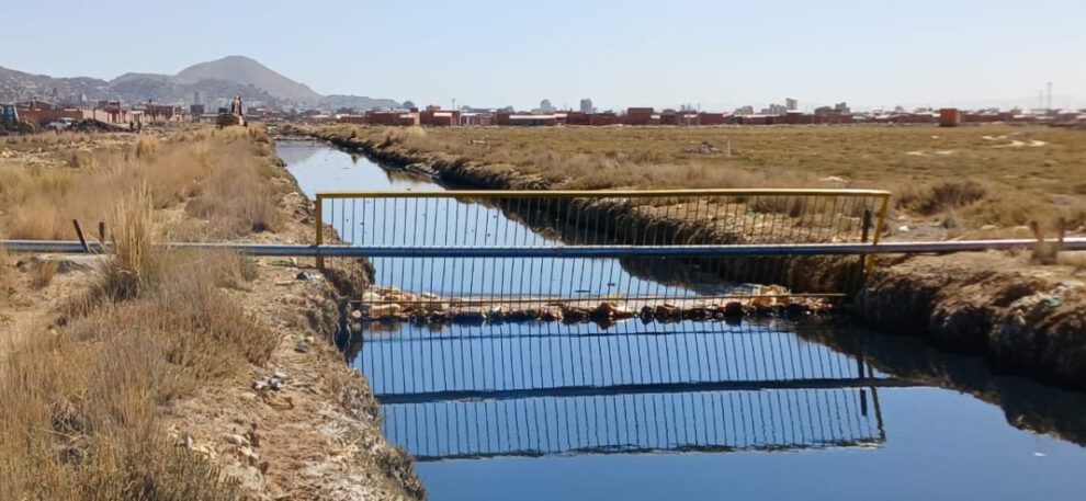 Limpieza Canal Rosso para proteger el Lago Uru Uru