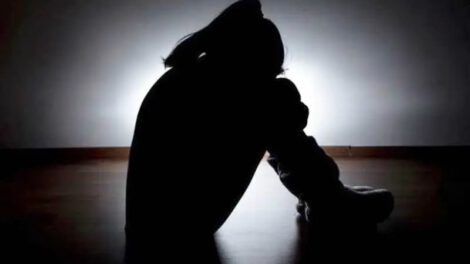 Niña de 12 años embarazada y desnutrida tras ser raptada