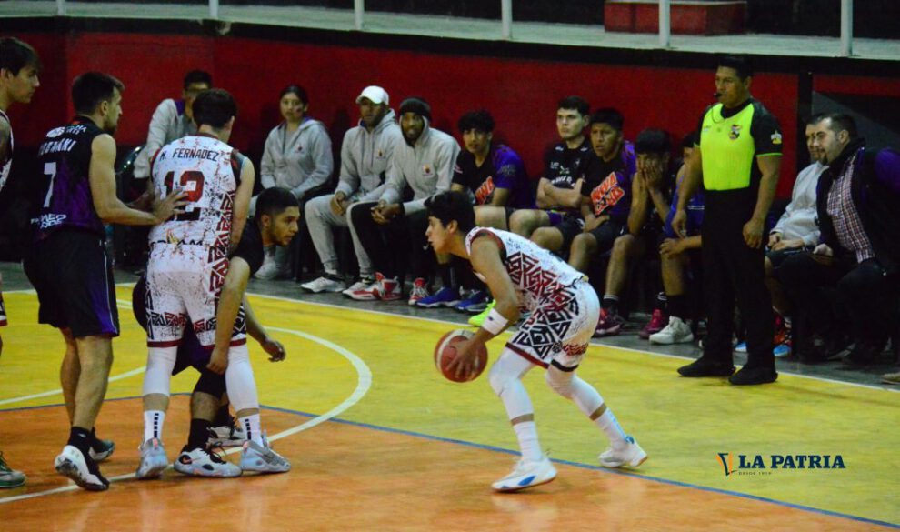 Saracho vs Básquetbol La Paz en la Liga Boliviana de Básquetbol