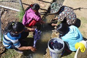 Huérfanos de feminicidio en el centro Lluvia de Ángeles