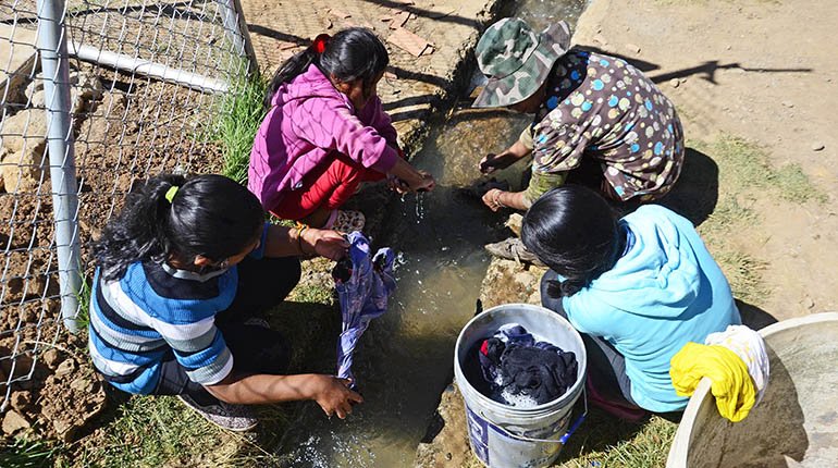 Huérfanos de feminicidio en el centro Lluvia de Ángeles