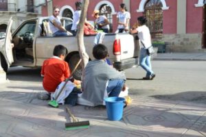 Explotación laboral de menores en Bolivia durante vacaciones invernales