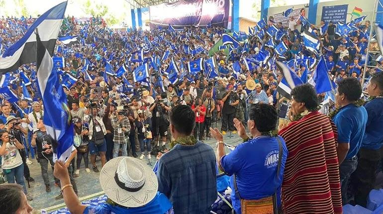 Congreso del MAS en Lauca Ñ