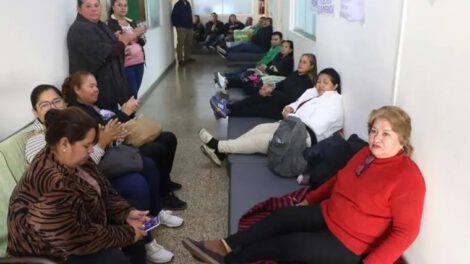 Huelga de hambre en maternidad Percy Boland por falta de recursos