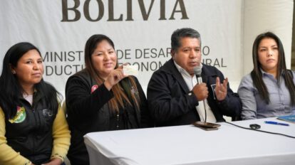 Cédula de identidad incluirá oficios de microempresarios