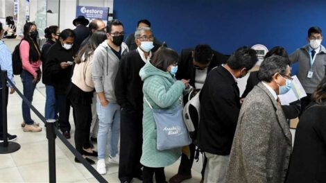 Jubilación forzosa propuesta para excluir a médicos y docentes universitarios