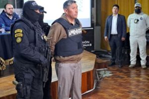 Traslado de Arnez al penal de San Pedro