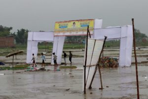 Bhole Baba en ceremonia religiosa en el norte de la India