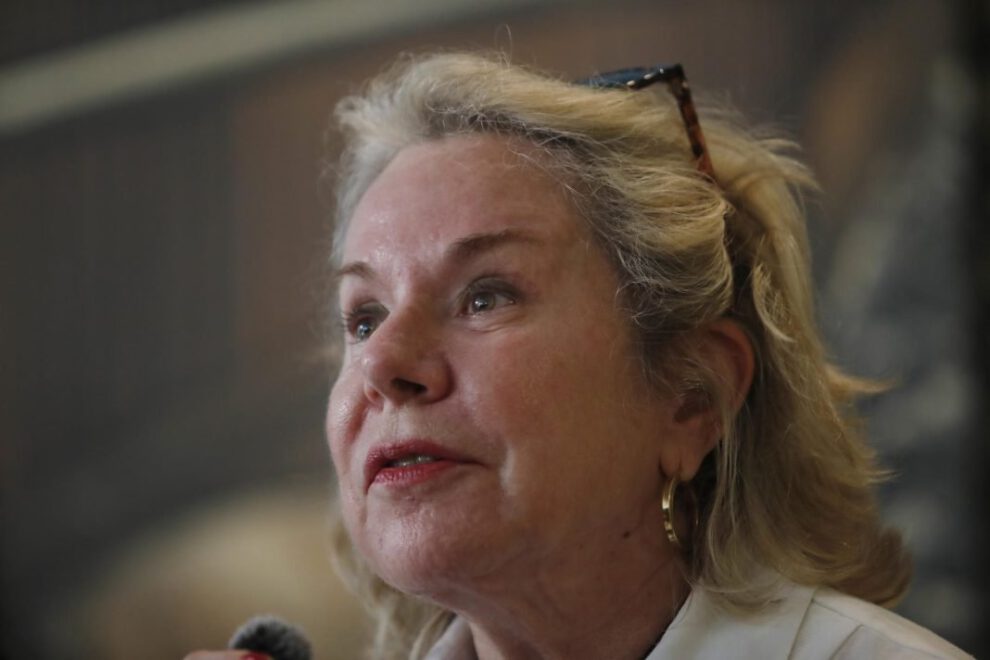 sacerdote acusado de violación en El Salvador