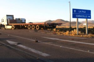 Bloqueo en Caracollo por demandas de asfalto y corrupción