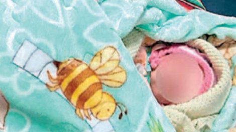 Bebé abandonada Antonella en El Alto