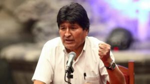 Evo Morales cuestiona el alzamiento militar en La Paz