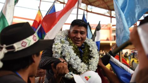 Entrega del bastón de mando en Santa Cruz