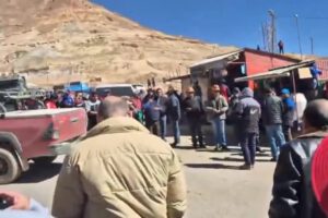 Inspección de diputados en el Cerro Rico