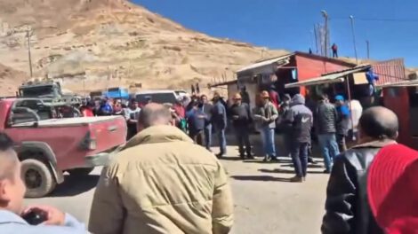 Inspección de diputados en el Cerro Rico