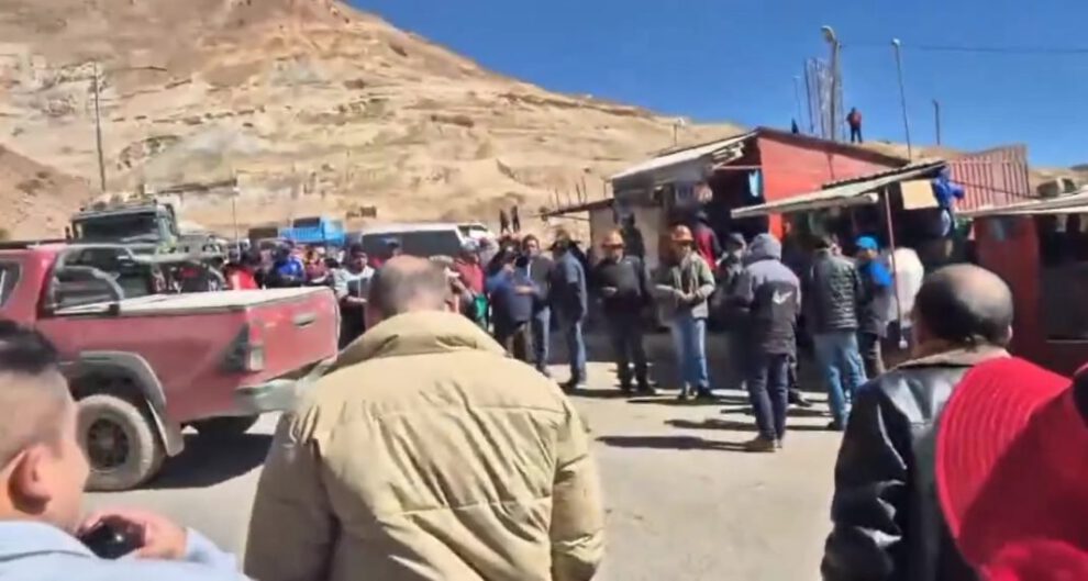 Inspección de diputados en el Cerro Rico