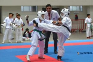 Oruro tercer lugar karate kyokushin