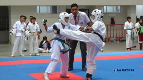Oruro tercer lugar karate kyokushin