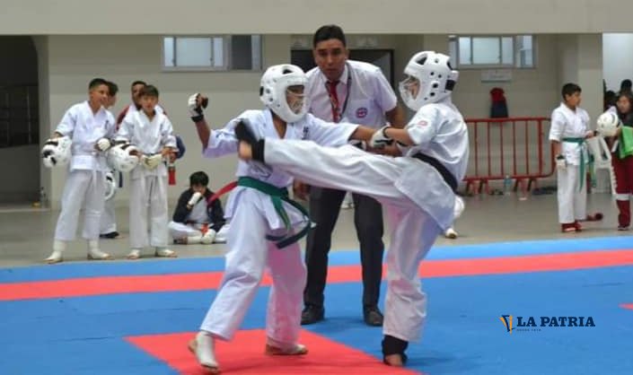 Oruro tercer lugar karate kyokushin
