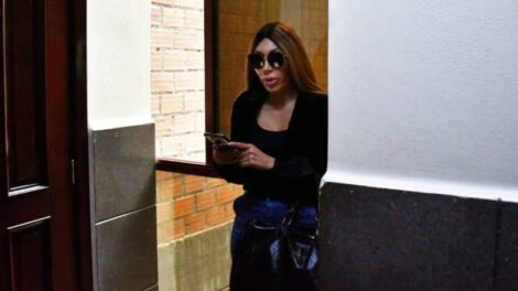 Gabriela Zapata inicia trámite legal para recuperar la custodia de su hija en Cochabamba