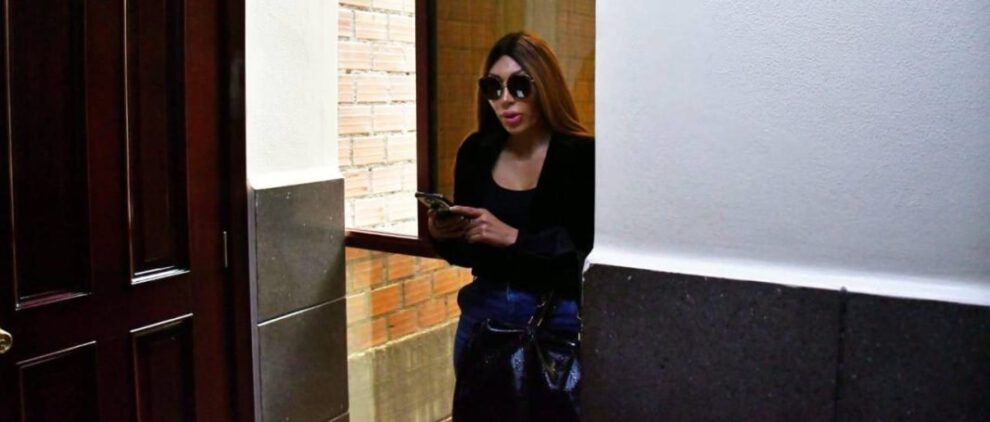 Gabriela Zapata inicia trámite legal para recuperar la custodia de su hija en Cochabamba