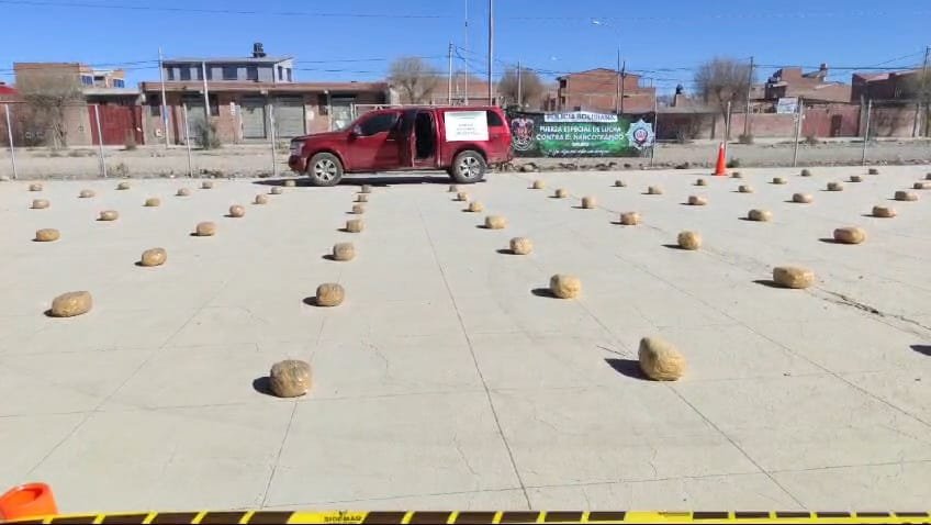 Operativo antidrogas en Oruro con 317 kilos de marihuana incautados