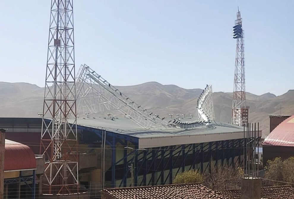 Fuertes vientos en Potosí causan daños en el estadio Víctor Agustín Ugarte