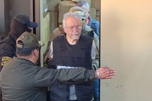 Aníbal Aguilar hospitalizado por problemas de salud