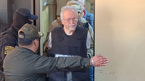 Aníbal Aguilar hospitalizado por problemas de salud