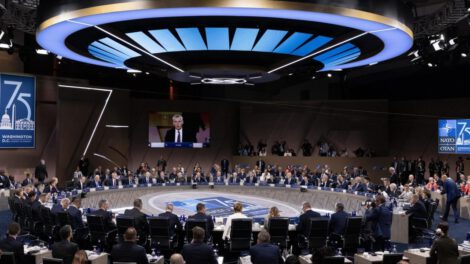 China advierte a la OTAN sobre las consecuencias de considerarla un enemigo hipotético