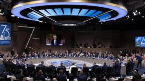 China advierte a la OTAN sobre las consecuencias de considerarla un enemigo hipotético