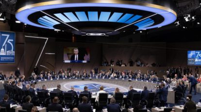 China advierte a la OTAN sobre las consecuencias de considerarla un enemigo hipotético