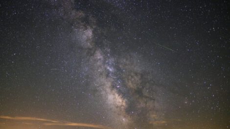 Investigación sobre la Vía Láctea y su estructura compleja