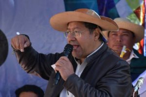 Luis Arce denuncia golpe de Estado en defensa de la democracia