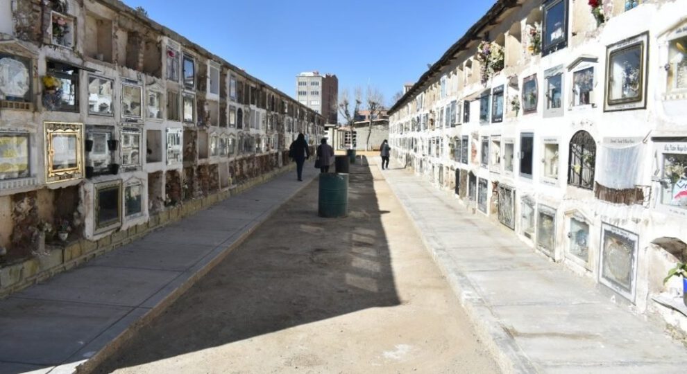 Robo de lápidas en Oruro