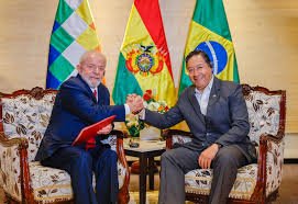Construcción del puente binacional sobre el río Mamoré