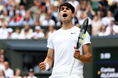 Carlos Alcaraz celebra su victoria en Wimbledon