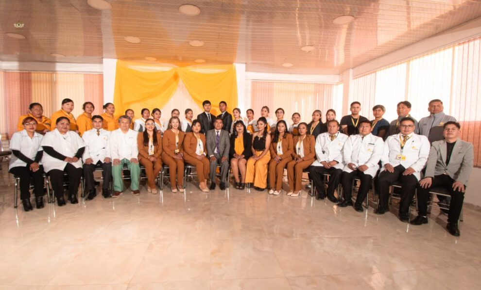 Clínica Santiago atención médica en Oruro