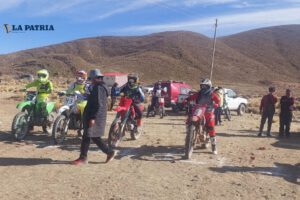 Prueba de motociclismo en Yuracari