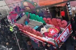 Accidente de tránsito en La Paz durante el desfile del Grito Libertario