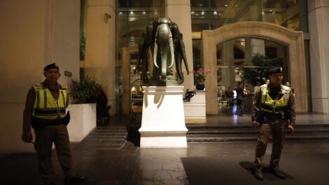 seis cadáveres en un hotel de lujo en Bangkok