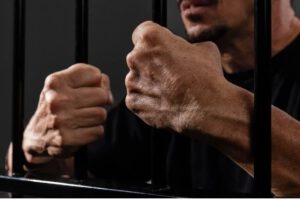 Condenan a 20 años de cárcel por violación