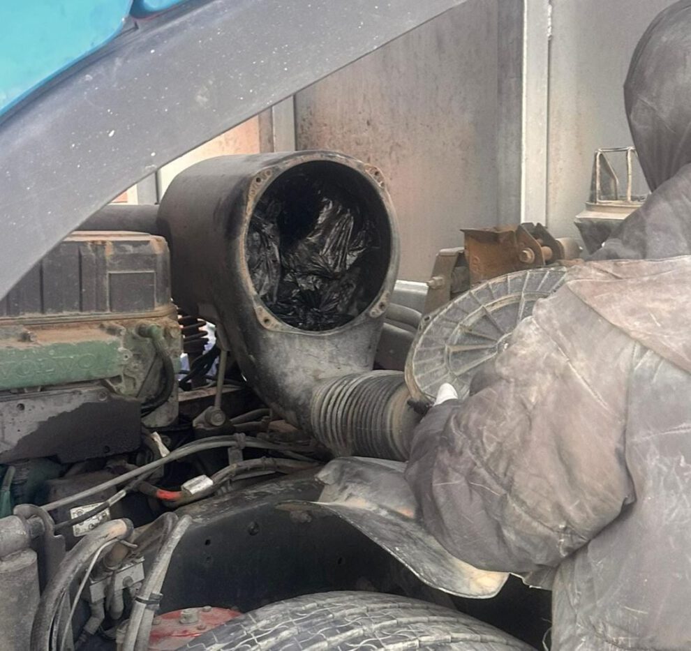 Cocaína oculta en tractocamión