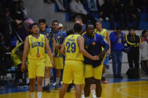 Carl A-Z obligado a ganar el segundo partido para seguir en carrera