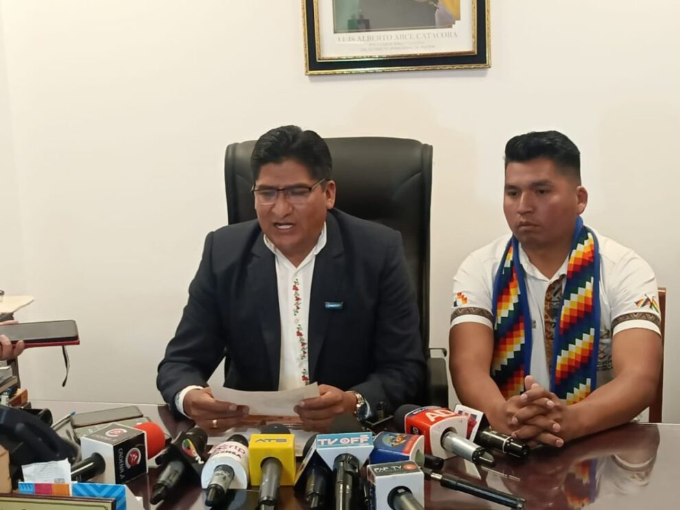 El diputado Andrés Flores del MAS arremete contra Evo Morales por el megapozo Mayaya X1