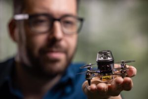 Minidrones inspirados en la capacidad de orientación de los insectos