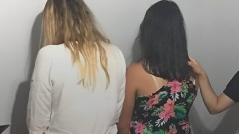 Proxenetas capturadas en El Alto por captación de menores