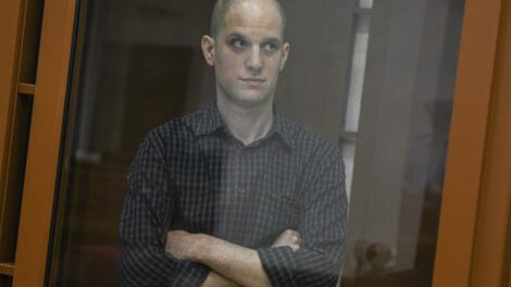 Evan Gershkovich condenado por espionaje en Rusia